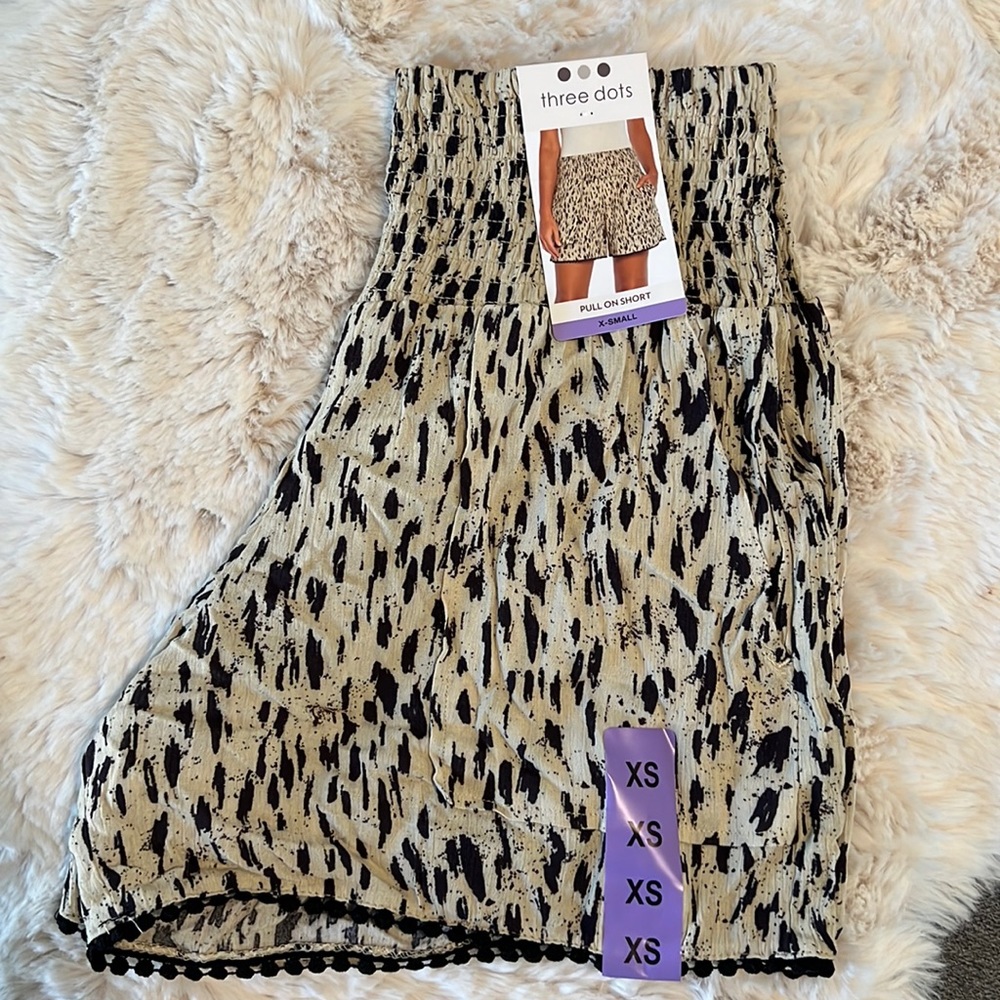 ❗️BN❗️Three Dots Pull-On Shorts